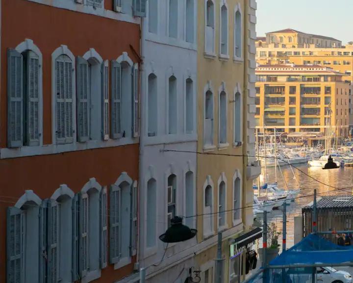 Designs Vieux Port Apartment Marseilles