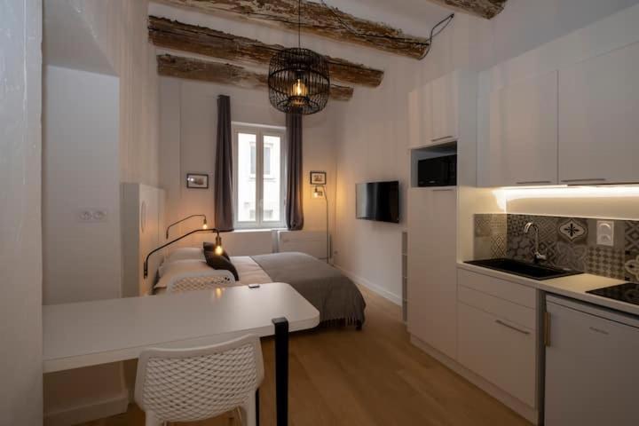 Apartment Designs Vieux Port Marseilles